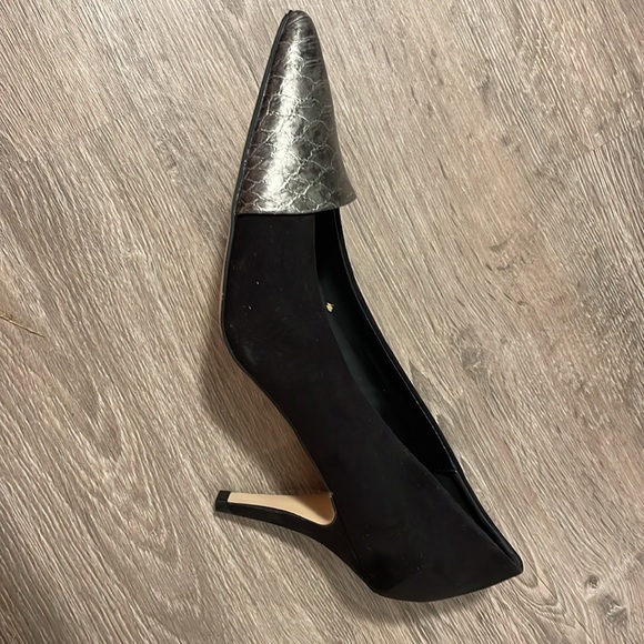 Black and Silver Pumps - Picture 2 of 3